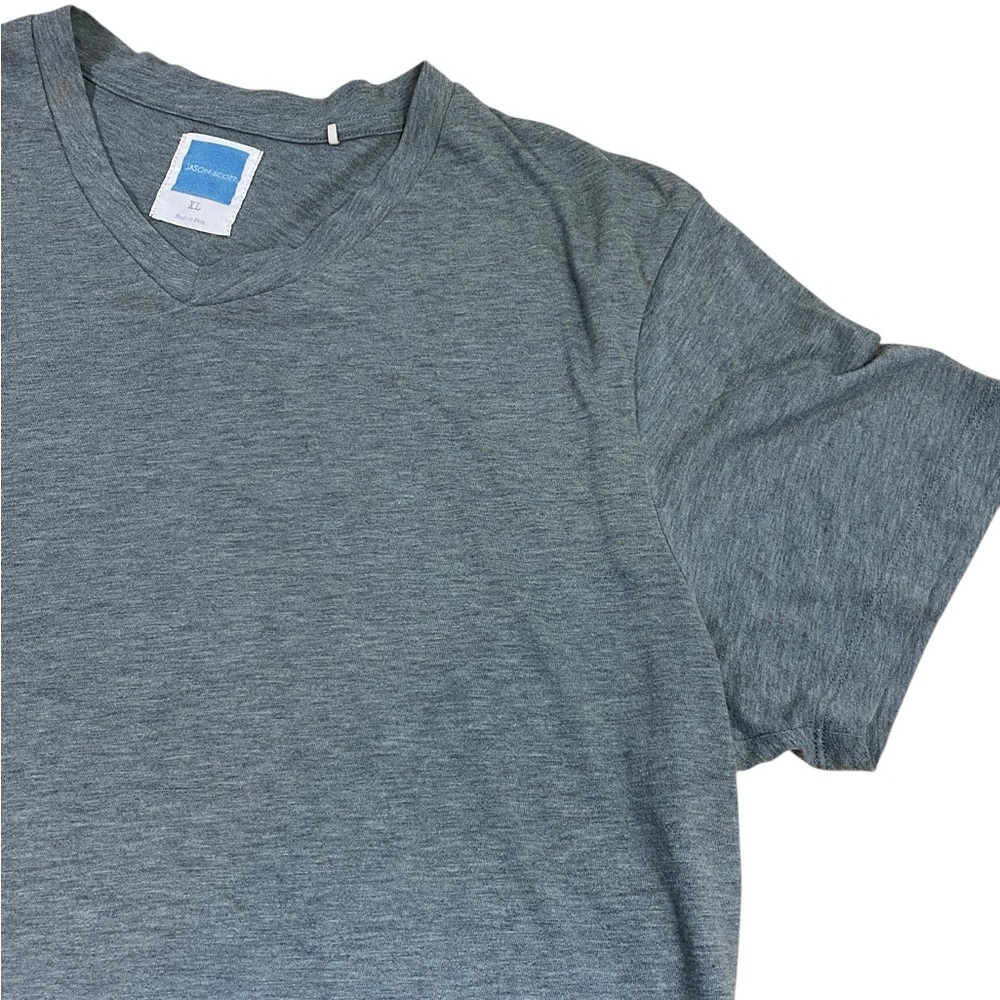 Jason Scott V-Neck Tee - Picture 4 of 5